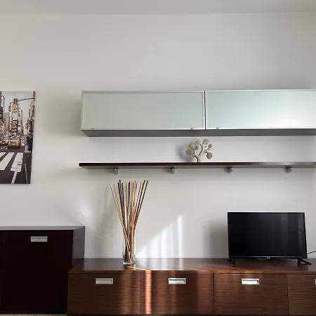 Manubella 5 Vani Con Giardino Apartment